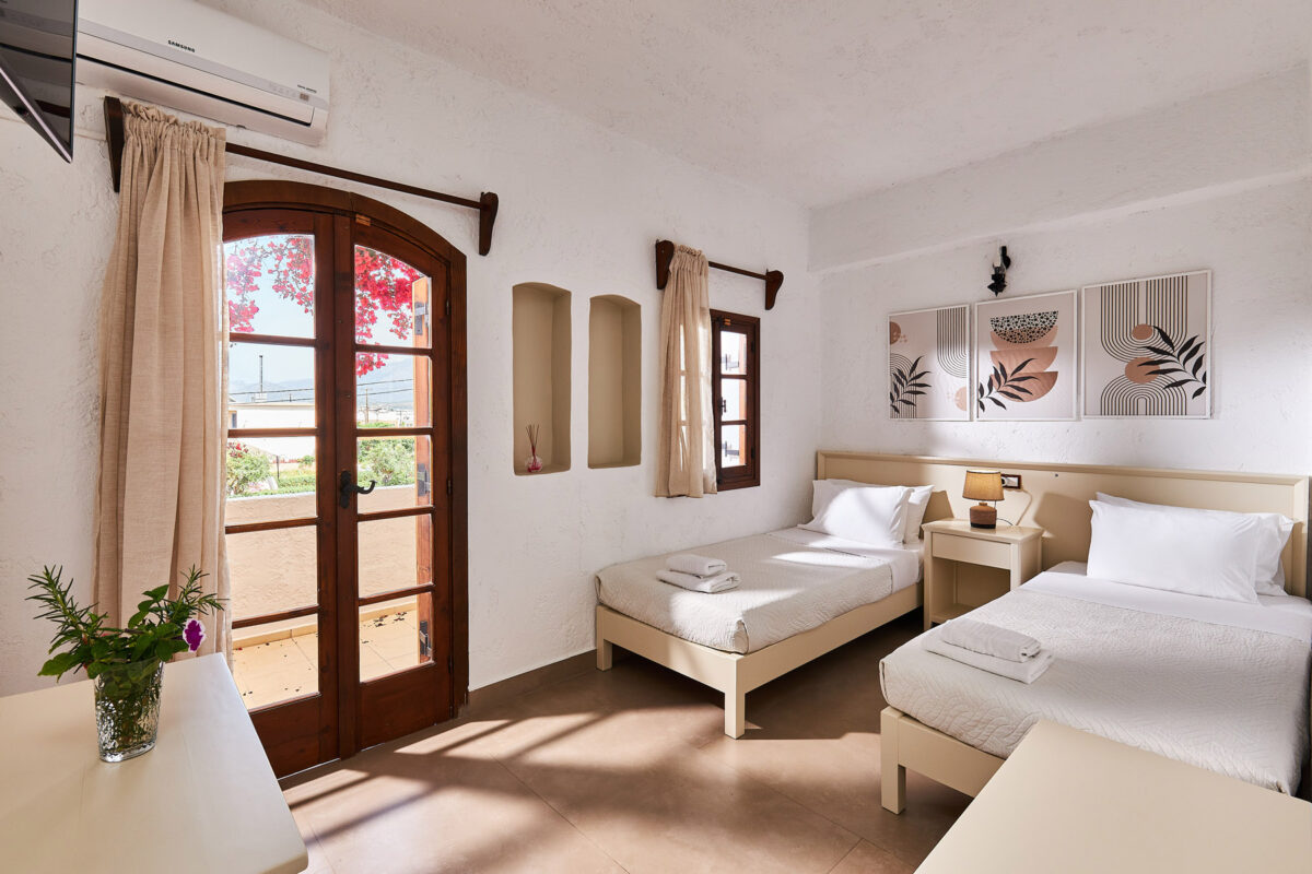 Mila Malia Studios Standard Double or Twin Studio II XXXV Mila Malia Studios Standard Double or Twin Studio II XXXV