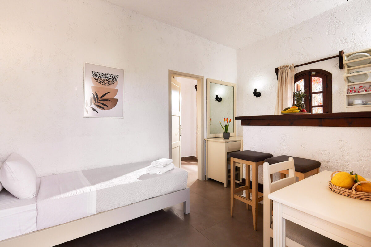 Mila Malia Studios Standard Triple Twin Studio III VII Mila Malia Studios Standard Triple Twin Studio III VII