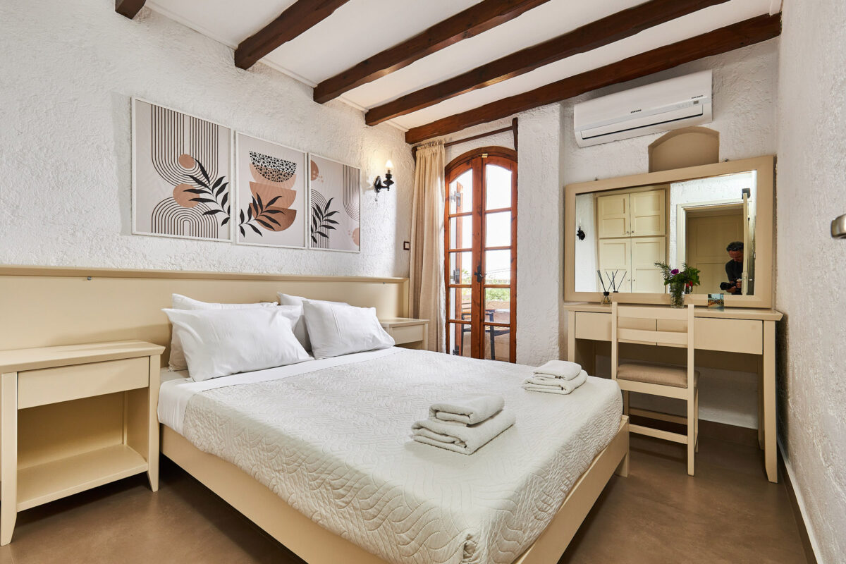 Mila Malia Studios Superior Quadruple Studio XCIV Mila Malia Studios Superior Quadruple Studio XCIV