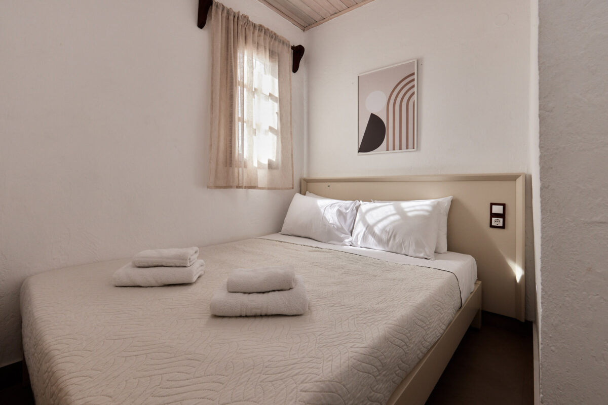 Mila Malia Studios Superior Quintuple Studio CVIII Mila Malia Studios Superior Quintuple Studio CVIII